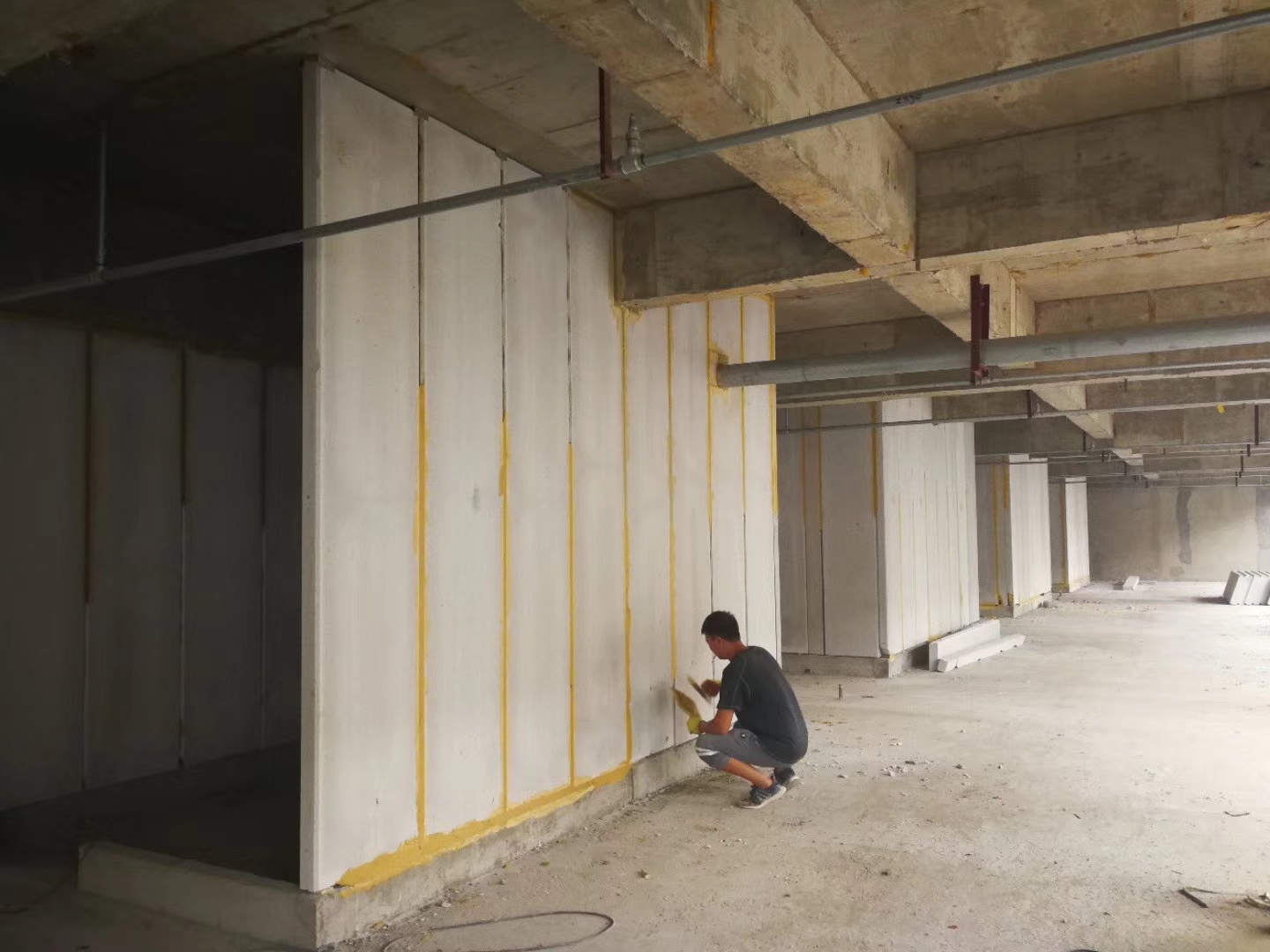 阳城无机发泡轻骨料混凝土隔墙板施工技术性能研究